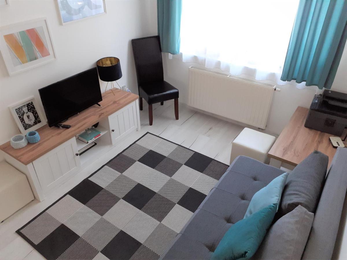 Nelli Apartman Apartment Keszthely Exterior photo